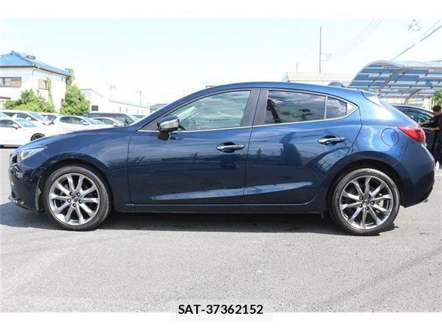 Mazda AXELA SPORT 2014-03 7455556-7