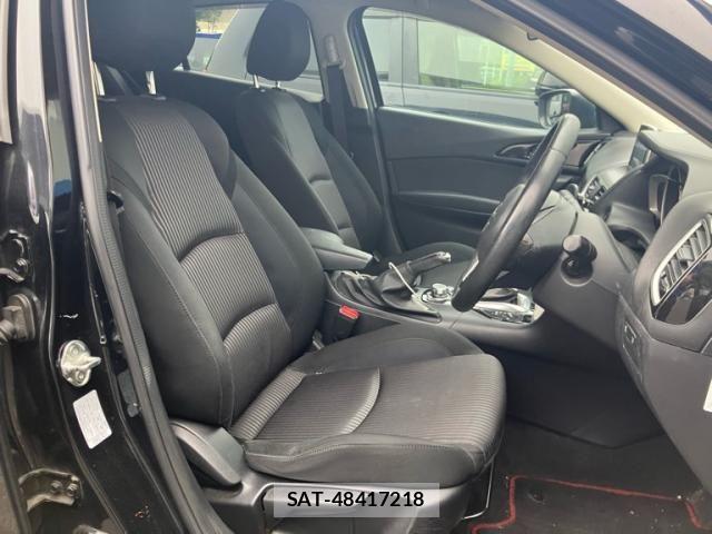 Mazda AXELA SPORT 2014-05 7455557-6