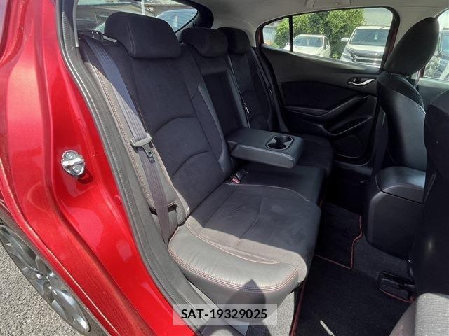 Mazda AXELA SPORT 2015-08 7509125-15