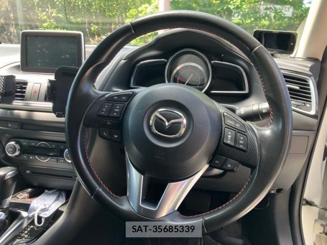 Mazda AXELA SPORT 2015-01 7562392-19