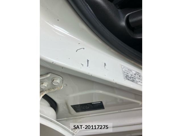 Mazda AXELA SPORT 2009-07 7562394-17