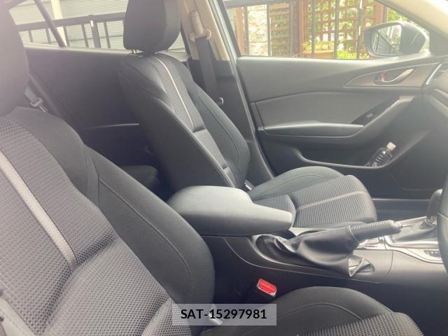 Mazda AXELA SPORT 2017-03 7617860-10