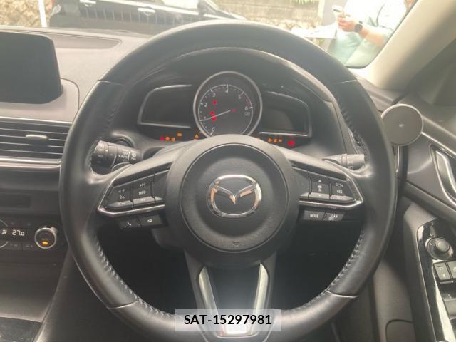 Mazda AXELA SPORT 2017-03 7617860-16
