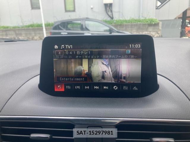 Mazda AXELA SPORT 2017-03 7617860-22