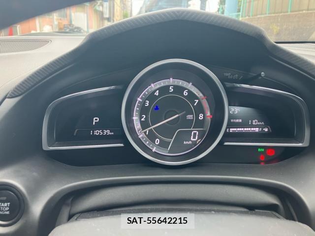 Mazda AXELA SPORT 2014-01 7617861-14