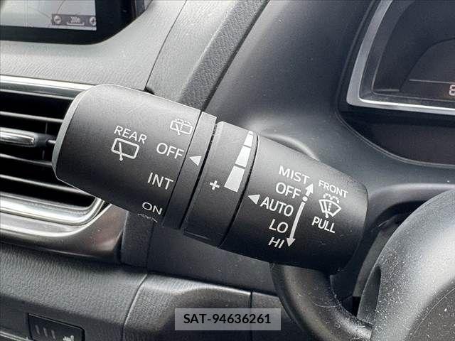 Mazda AXELA SPORT 2019-01 7617845-23
