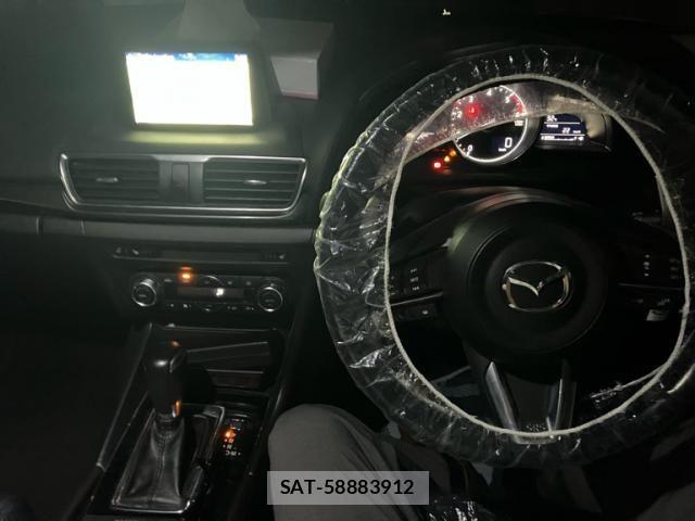 Mazda AXELA SPORT 2016-09 7617851-14