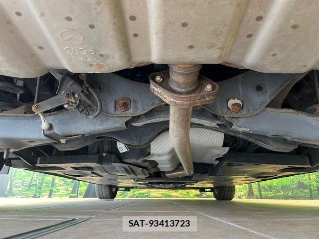 Mazda AXELA SPORT 2014-05 7617858-18