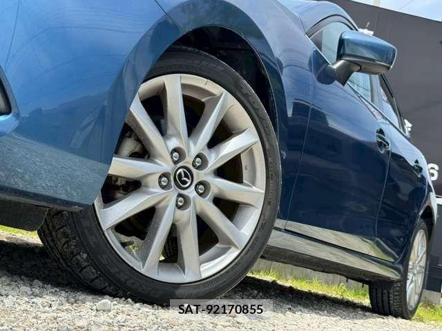 Mazda AXELA SPORT 2017-01 7617852-15