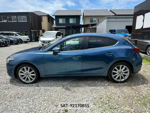 Mazda AXELA SPORT 2017-01 7617852-19