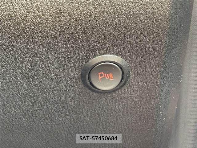 Mazda AXELA SPORT 2015-12 7617857-29
