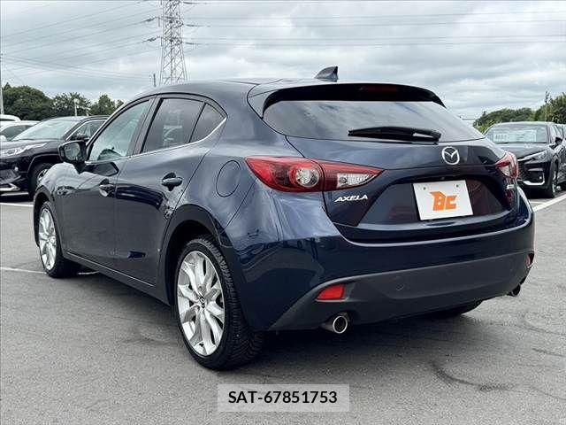 Mazda AXELA SPORT 2014-08 7617853-12