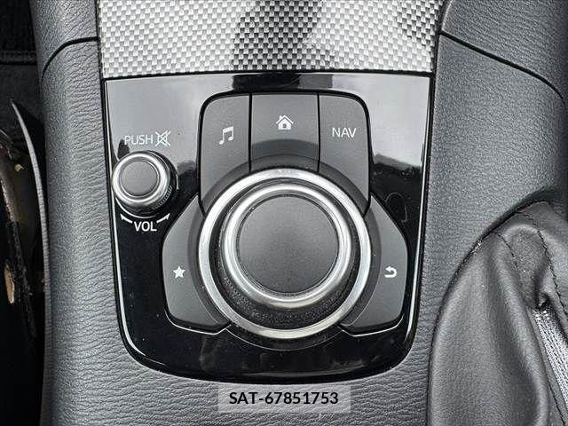 Mazda AXELA SPORT 2014-08 7617853-28