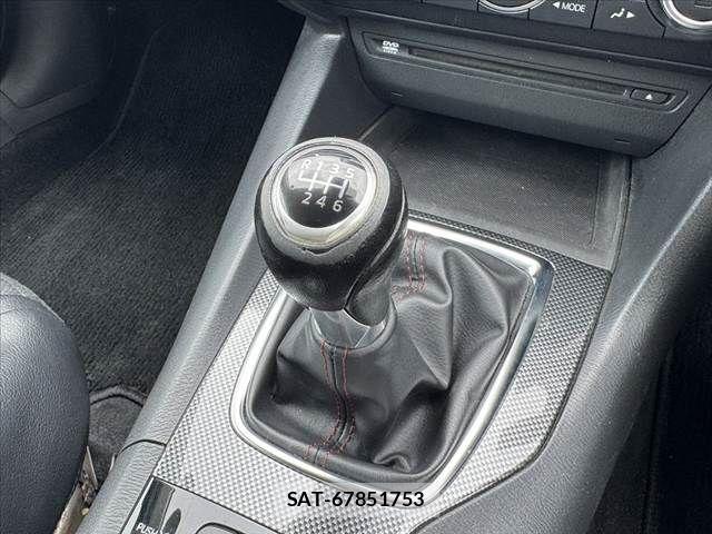 Mazda AXELA SPORT 2014-08 7617853-5