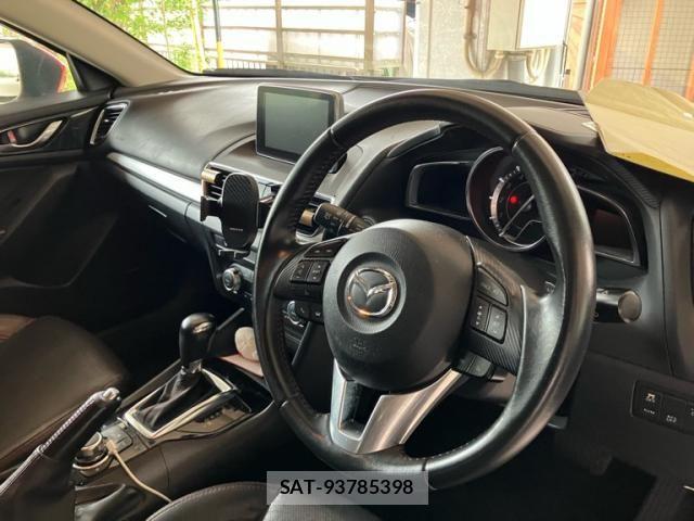 Mazda AXELA SPORT 2014-06 7617863-14
