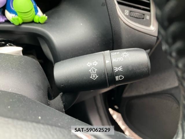 Mazda AXELA SPORT 2017-06 7725332-18