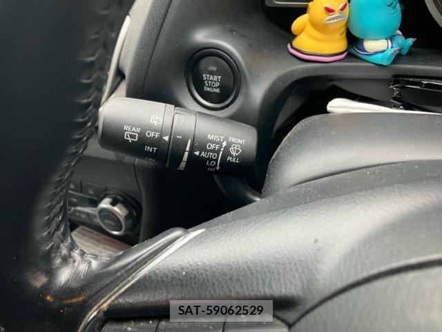 Mazda AXELA SPORT 2017-06 7725332-19