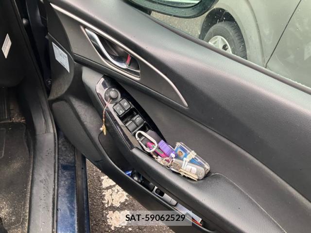 Mazda AXELA SPORT 2017-06 7725332-21