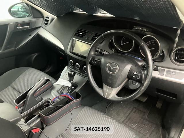 Mazda AXELA SPORT 2013-08 7786742-11