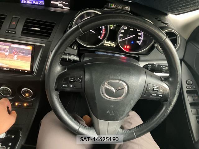Mazda AXELA SPORT 2013-08 7786742-23