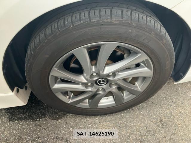 Mazda AXELA SPORT 2013-08 7786742-8