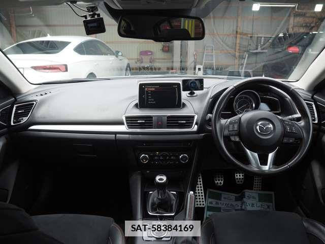 Mazda AXELA SPORT 2014-01 7786744-1