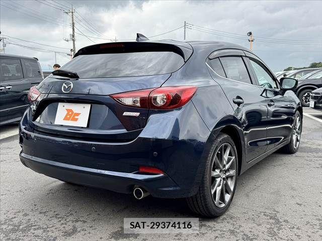Mazda AXELA SPORT 2016-11 7786761-14