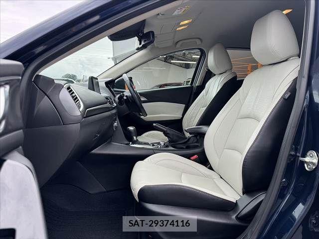 Mazda AXELA SPORT 2016-11 7786761-16