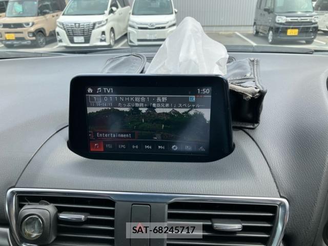 Mazda AXELA SPORT 2017-09 7877556-16