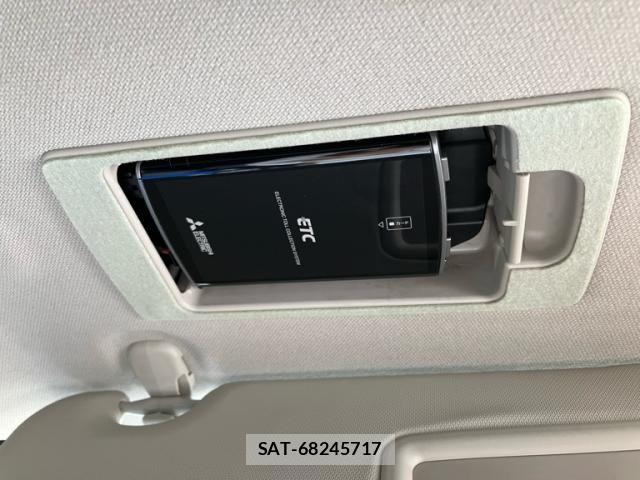 Mazda AXELA SPORT 2017-09 7877556-24