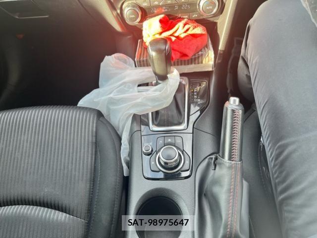 Mazda AXELA SPORT 2016-02 7979835-19