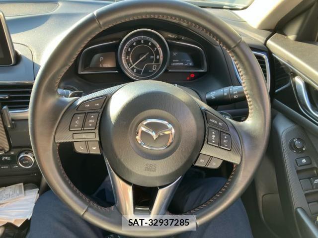 Mazda AXELA SPORT 2014-09 7979834-14