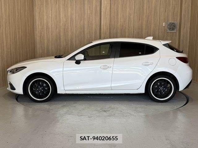 Mazda AXELA SPORT 2014-02 7979833-22