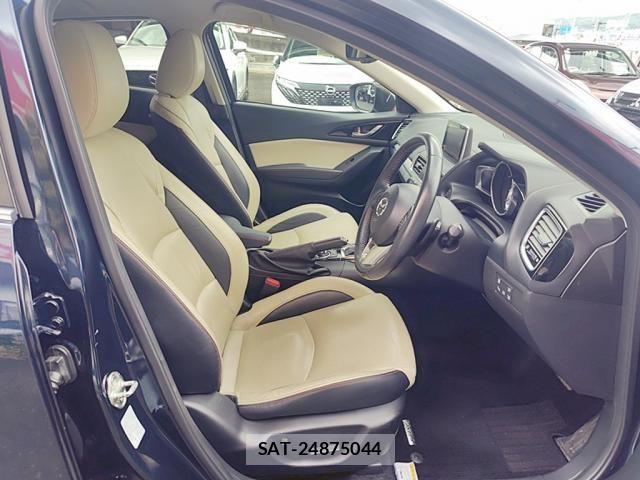 Mazda AXELA SPORT 2016-03 8036570-18