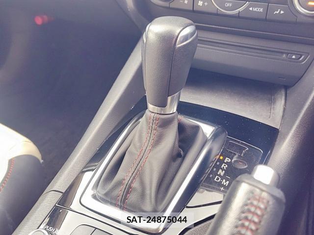 Mazda AXELA SPORT 2016-03 8036570-23