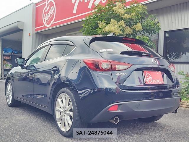 Mazda AXELA SPORT 2016-03 8036570-3