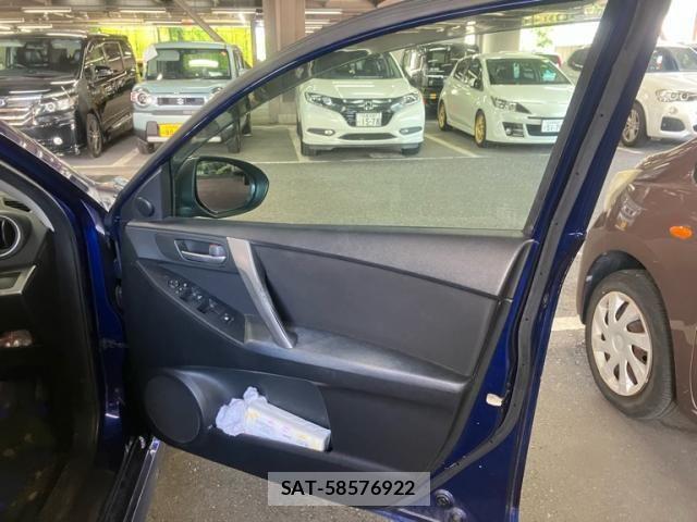 Mazda AXELA SPORT 2010-04 8036572-10