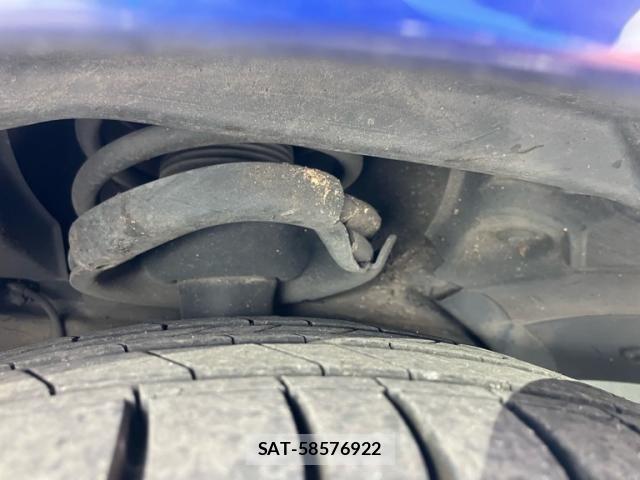 Mazda AXELA SPORT 2010-04 8036572-25