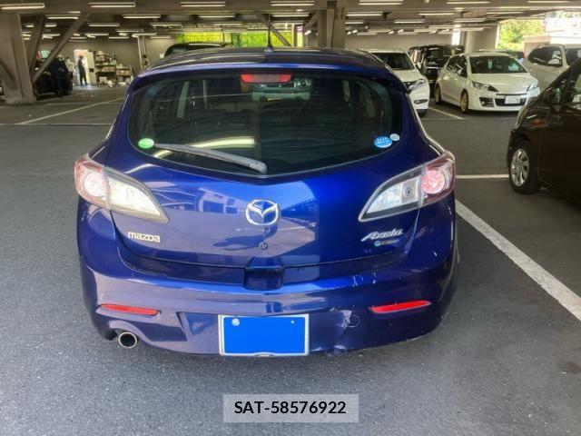 Mazda AXELA SPORT 2010-04 8036572-3