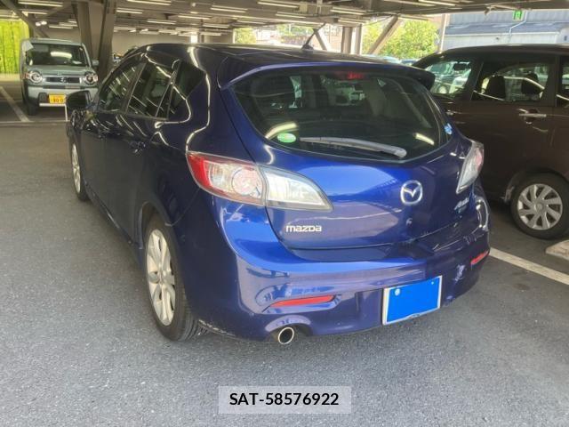 Mazda AXELA SPORT 2010-04 8036572-4