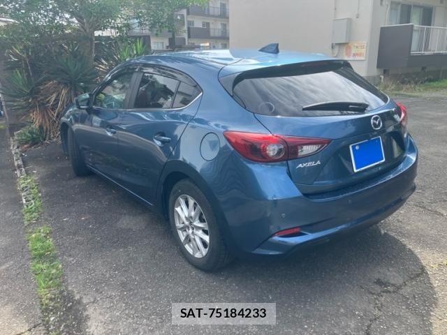 Mazda AXELA SPORT 2017-09 8036568-9