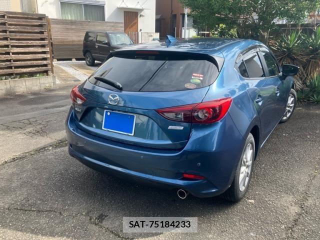 Mazda AXELA SPORT 2017-09 8036568-11