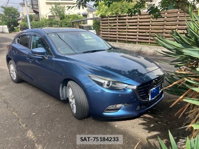 Mazda AXELA SPORT 2017-09 8036568-1