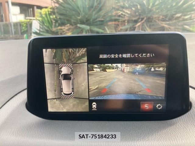 Mazda AXELA SPORT 2017-09 8036568-21