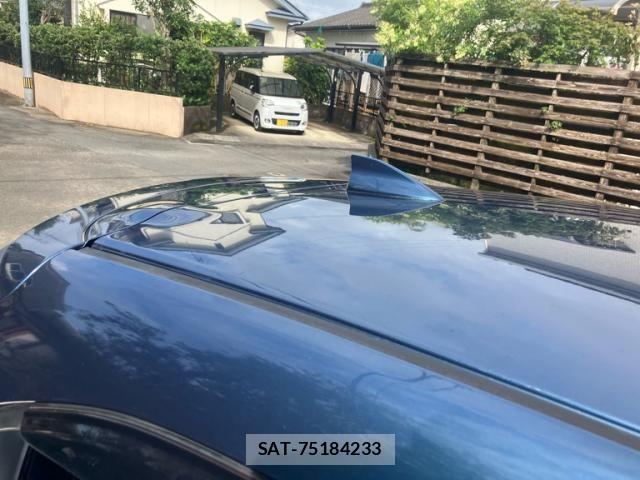 Mazda AXELA SPORT 2017-09 8036568-8