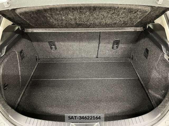 Mazda AXELA SPORT 2013-07 8100272-6