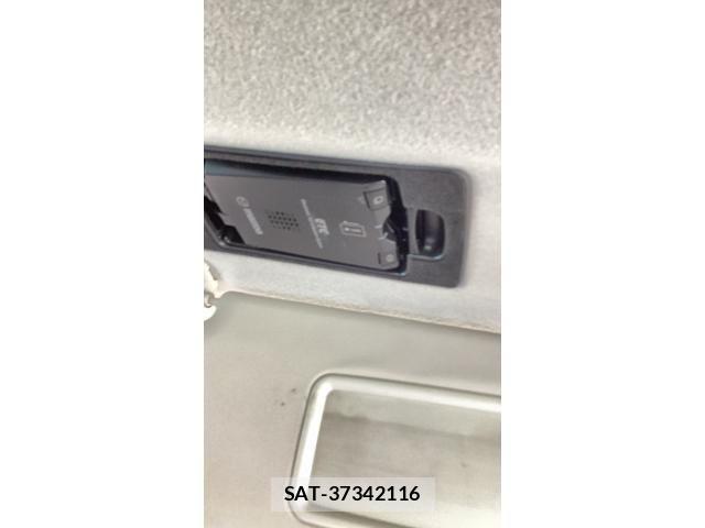 Mazda AXELA SPORT 2012-03 8100277-4