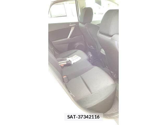 Mazda AXELA SPORT 2012-03 8100277-6