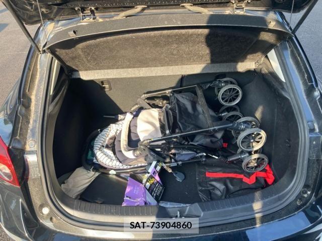 Mazda AXELA SPORT 2018-03 8100270-11