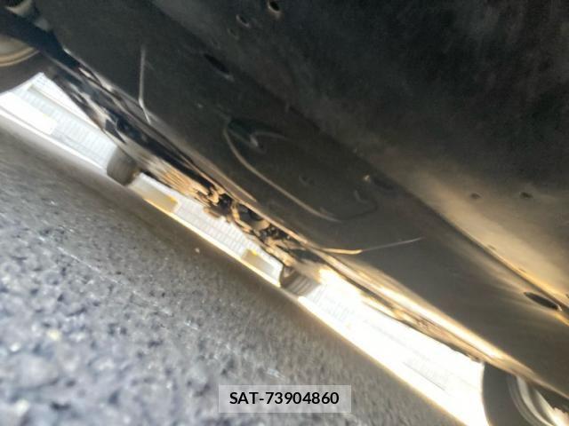 Mazda AXELA SPORT 2018-03 8100270-4